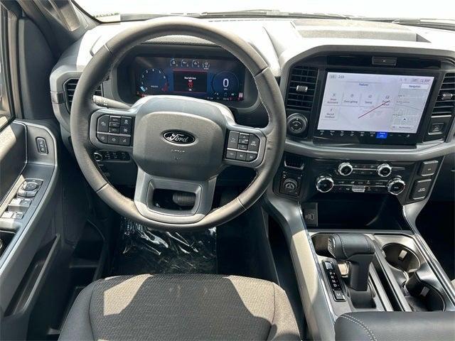 Photo of 2025 Oxford White Ford F-150
