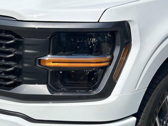Photo of 2024 Oxford White Ford F-150