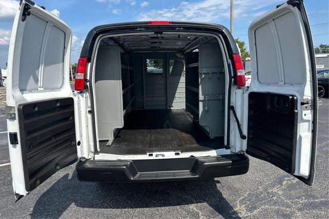 Photo of 2022 Summit White GMC Savana 2500