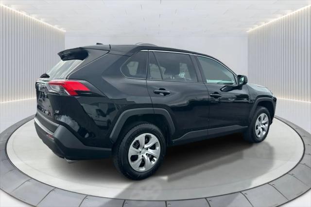 Photo of 2022 Midnight Black Metallic Toyota RAV4