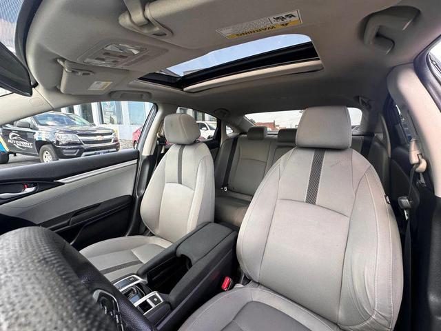 Photo of 2018 Gray Honda Civic