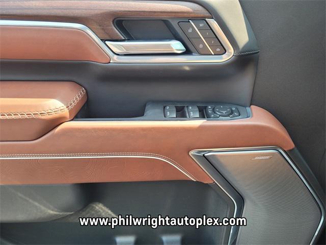 Photo of 2025 Onyx Black GMC Sierra 2500