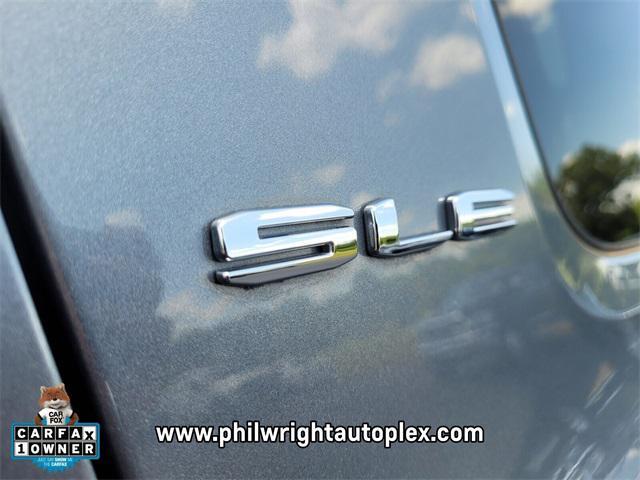 Photo of 2021 Satin Steel Metallic GMC Acadia