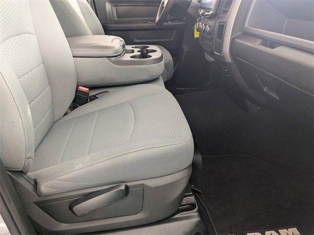 Photo of 2018 Bright Silver Metallic Clearcoat RAM 1500