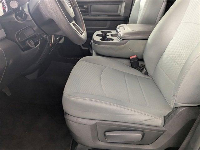Photo of 2018 Bright Silver Metallic Clearcoat RAM 1500