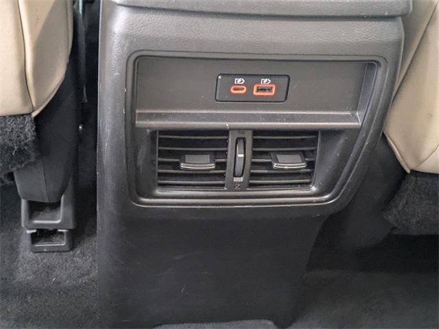 Photo of 2023 Pearl White Tricoat Nissan Murano