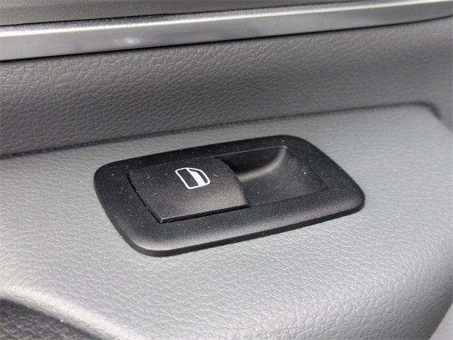 Photo of 2022 Bright White Clearcoat RAM 1500