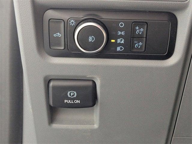 Photo of 2022 Oxford White Ford F-150