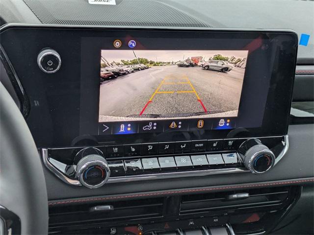 Photo of 2025 Summit White Chevrolet Colorado