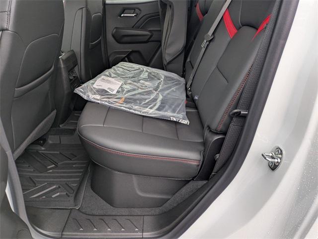 Photo of 2025 Summit White Chevrolet Colorado