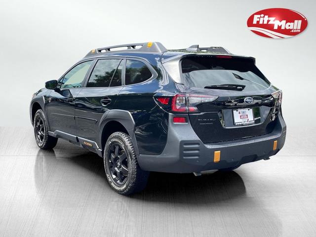 Photo of 2024 Crystal Black Silica Subaru Outback