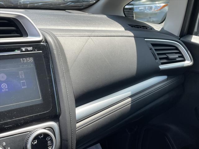 Photo of 2015 Alabaster Silver Metallic Honda Fit