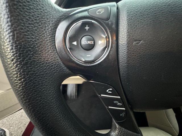 Photo of 2015 Basque Red Pearl II Honda Accord