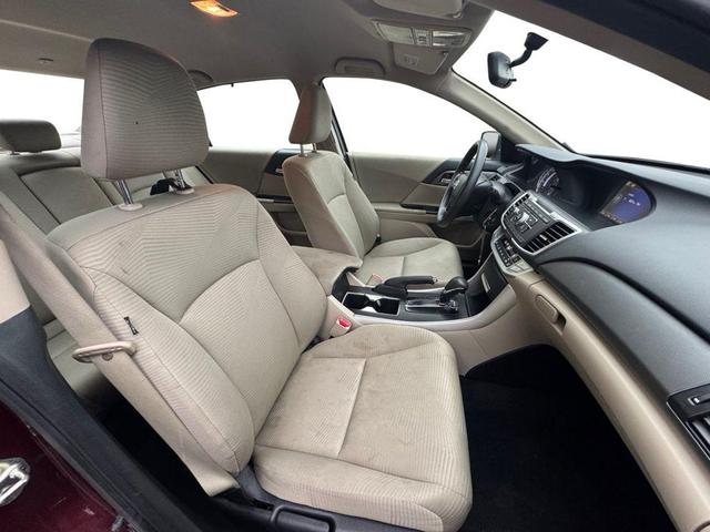 Photo of 2015 Basque Red Pearl II Honda Accord