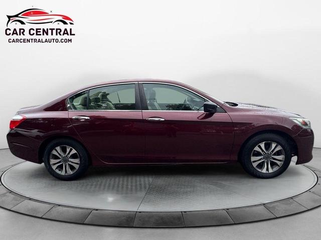 Photo of 2015 Basque Red Pearl II Honda Accord