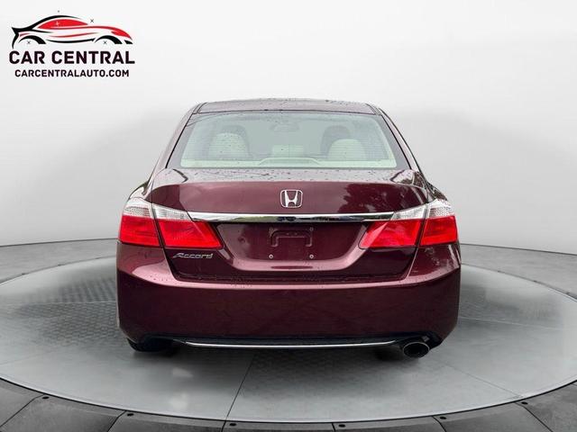 Photo of 2015 Basque Red Pearl II Honda Accord