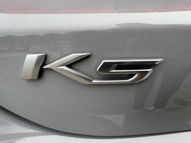 Photo of 2022 Wolf Gray Kia K5
