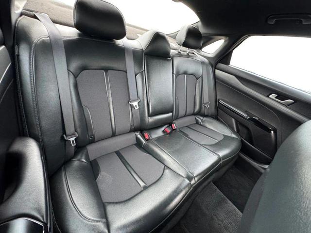 Photo of 2022 Wolf Gray Kia K5