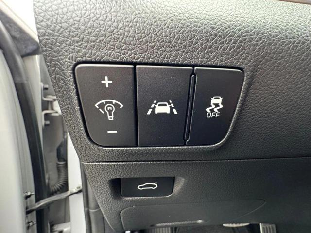 Photo of 2022 Wolf Gray Kia K5