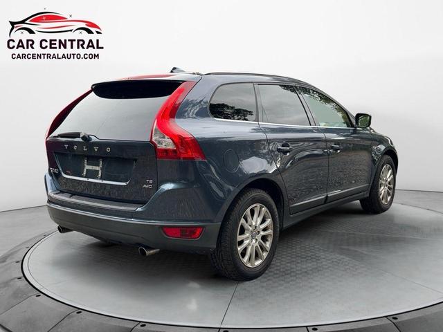 Photo of 2010 Barents Blue Metallic Volvo XC60