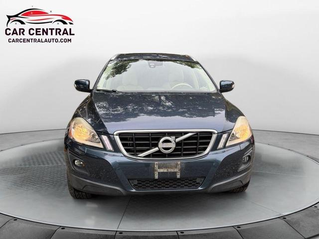 Photo of 2010 Barents Blue Metallic Volvo XC60
