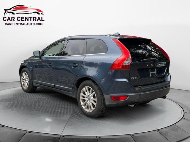 Photo of 2010 Barents Blue Metallic Volvo XC60
