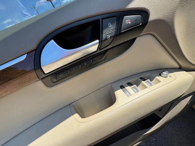 Photo of 2015 Blue Audi Q7