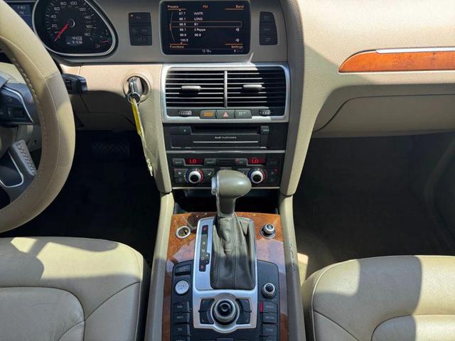 Photo of 2015 Blue Audi Q7