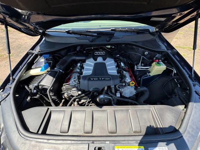 Photo of 2015 Blue Audi Q7