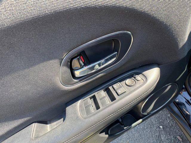 Photo of 2022 Crystal Black Pearl Honda HR-V