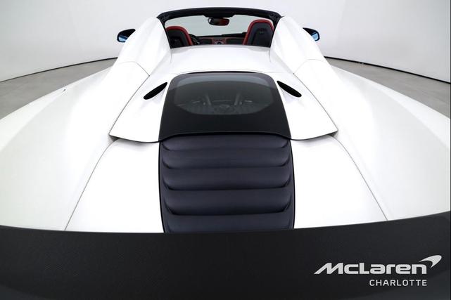 Photo of 2016 Pearl White McLaren 650S