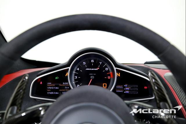 Photo of 2016 Pearl White McLaren 650S