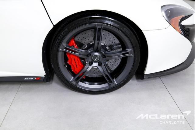 Photo of 2016 Pearl White McLaren 650S