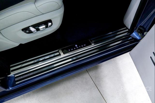 Photo of 2019 Blue Rolls-Royce Phantom