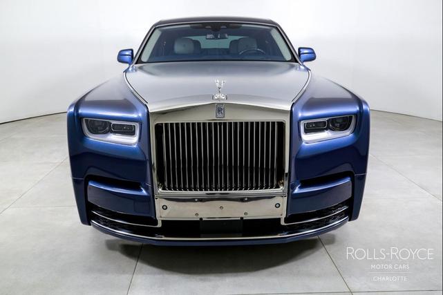 Photo of 2019 Blue Rolls-Royce Phantom