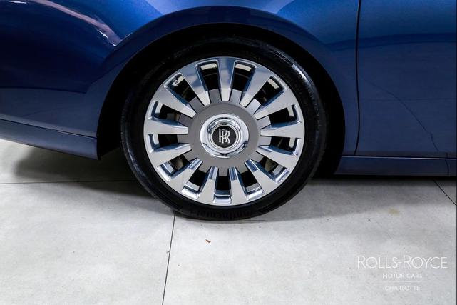 Photo of 2019 Blue Rolls-Royce Phantom