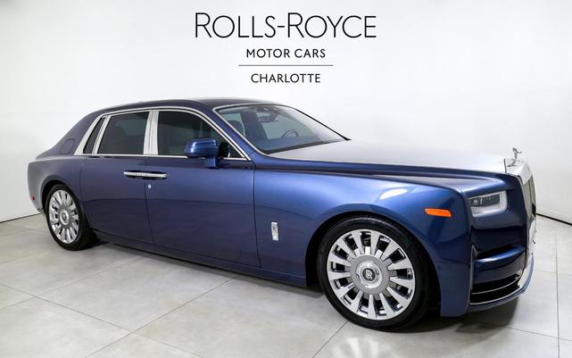 Photo of 2019 Blue Rolls-Royce Phantom