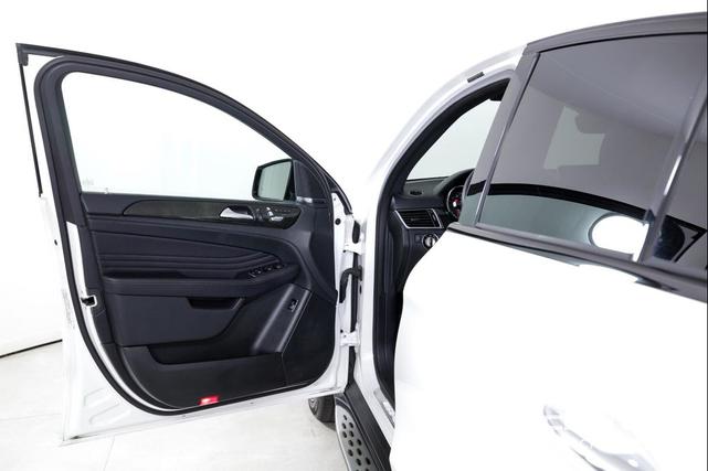 Photo of 2019 Polar White Mercedes-Benz AMG GLE 43