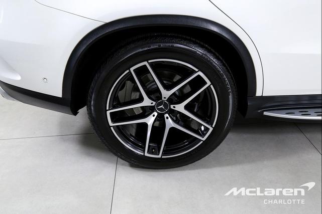 Photo of 2019 Polar White Mercedes-Benz AMG GLE 43