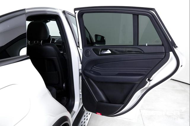 Photo of 2019 Polar White Mercedes-Benz AMG GLE 43
