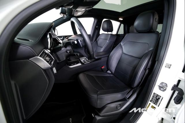Photo of 2019 Polar White Mercedes-Benz AMG GLE 43