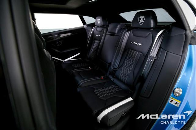 Photo of 2023 Blu Uranus Lamborghini Urus
