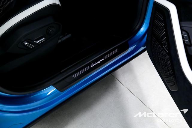 Photo of 2023 Blu Uranus Lamborghini Urus