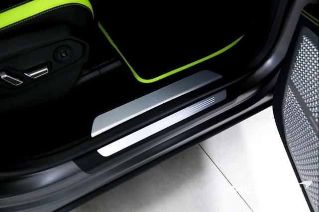 Photo of 2022 Gray Lamborghini Urus