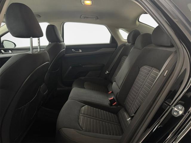 Photo of 2025 Aurora Black Pearl Kia K5