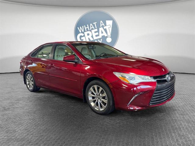 Photo of 2017 Ruby Flare Pearl Toyota Camry