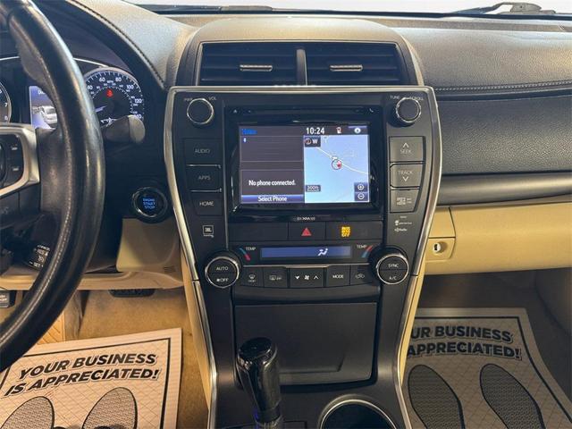 Photo of 2017 Ruby Flare Pearl Toyota Camry