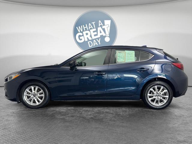 Photo of 2016 Deep Crystal Blue Mica Mazda Mazda3