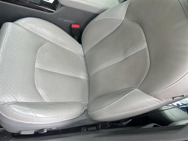 Photo of 2016 Snow White Pearl Kia Optima