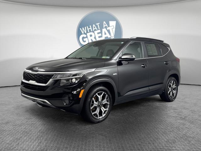 Photo of 2021 Cherry Black Kia Seltos